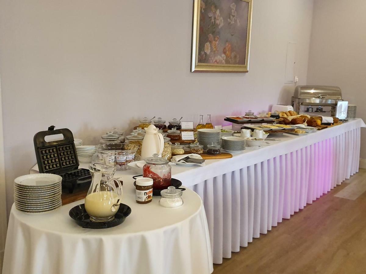 فندق Basniowa Wyszków المظهر الخارجي الصورة